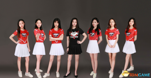  电竞女队崭露头角，巾帼力量书写赛场新篇章