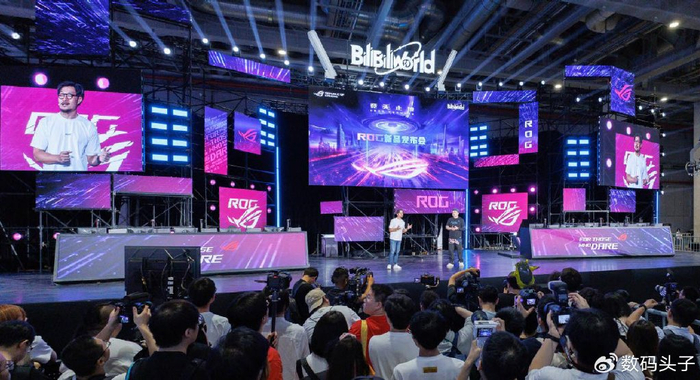  电竞场馆座无虚席，粉丝热情点燃赛场氛围  