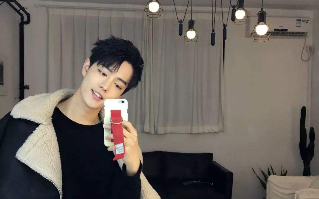  高芙美网青少年组封后，新生代天才备受瞩目